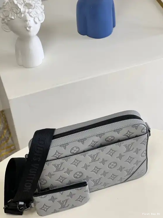 Firstbag VUITTON DUO LOUIS MESSENGER 0629
